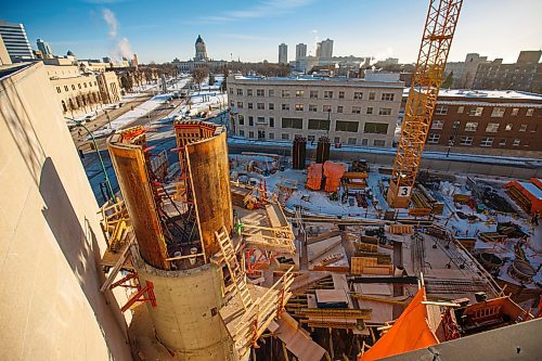 MIKE DEAL / WINNIPEG FREE PRESS
A view of the construction of the Inuit Art Centre from the roof of the Winnipeg Art Gallery Wednesday afternoon.
190116 - Wednesday, January 16, 2019.