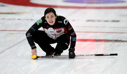 TREVOR HAGAN / WINNIPEG FREE PRESS
Skip Beth Peterson, from the Assiniboine Memorial Curling Club at the Scotties in Gimli, Wednesday, January 23, 2019.