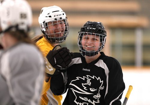 RUTH BONNEVILLE / WINNIPEG FREE PRESS

Sports , Bisons Women's Hockey

Photos of Sheridan Oswald of the Bison womens hockey team during practice at Wayne Fleming Arena (Max Bell) at U of M on Wednesday.


January 23rd, 2019
