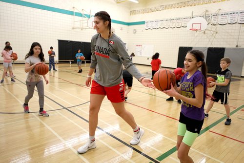 RUTH BONNEVILLE / WINNIPEG FREE PRESS

SPORTS - Emily Potter


Description: Pro basketball player Emily Potter returns to her old middle school,Samuel Burland School, for another stop in her tour around Winnipeg area schools in which she is promoting fitness and basketball.

Photos of her teaching a grade 5/6 class Thursday. 




Mike Sawatzky story. 


January 24th, 2019
