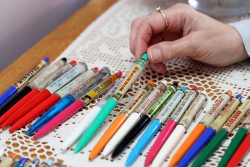 TREVOR HAGAN / WINNIPEG FREE PRESS
Debbie Carriere owns one of the largest collections of floaty pens in the world, Thursday, January 24, 2019. for dave sanderson intersection