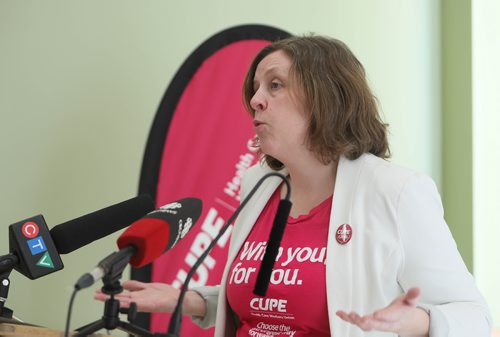 RUTH BONNEVILLE / WINNIPEG FREE PRESS

Liz Carlyle, Healthcare Campaign Coordinator, talks to the media during press conference at Union Centre Friday.



January 25th, 2019
