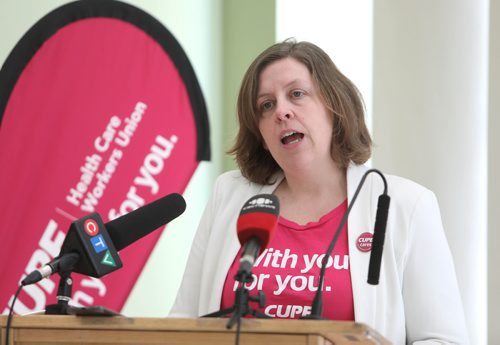 RUTH BONNEVILLE / WINNIPEG FREE PRESS

Liz Carlyle, Healthcare Campaign Coordinator, talks to the media during press conference at Union Centre Friday.



January 25th, 2019
