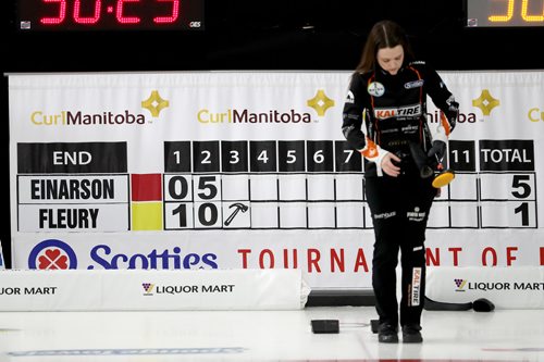 TREVOR HAGAN / WINNIPEG FREE PRESS
Skip Tracy Fleury, from the East St. Paul Curling Club, after skip Kerri Einarson, not seen, from the Gimli Curing Club, put up 5 in the second end during the Scotties final in Gimli, Sunday, January 27, 2019.