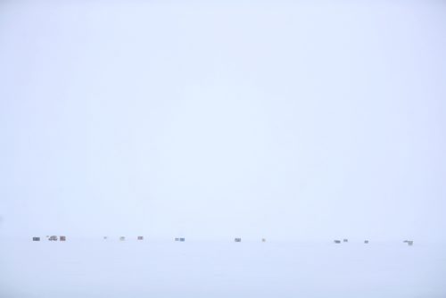 TREVOR HAGAN / WINNIPEG FREE PRESS
Ice Fishing on Lake Winnipeg near Gimli, Sunday, January 27, 2019.