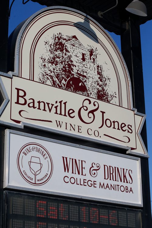 JOHN WOODS / WINNIPEG FREE PRESS
Banville & Jones Wine Co. on St Mary's Road in Winnipeg photographed Monday, January 28, 2019. Banville & Jones Wine Co. is suing the MLCC for allowing out-of-province wine clubs to operate. They say Manitoba sellers get a raw deal because they can only charge what the government says, while a seller based elsewhere can charge something else.