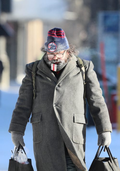RUTH BONNEVILLE / WINNIPEG FREE PRESS

Cold Weather Standup

James Smith makes his way down Portage Ave. across from BellMTS Place carrying his bags and wearing a Jets Hat braving the bitter cold and high wind chill on Tuesday.


January 28th,  2019
