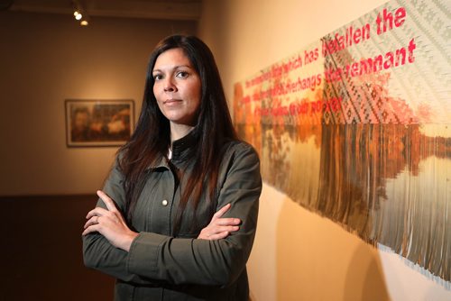 RUTH BONNEVILLE / WINNIPEG FREE PRESS

ENT - Chitimacha weavings

Description: Portraits of  artist Sarah Sense. with her art at Urban Shaman gallery Tuesday, 
Her works  are traditional Chitimacha indigenous weavings made out of photographs and text. 



JILL WILSON | REPORTER / EDITOR

January 29th,  2019
