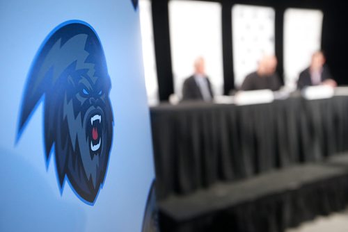 JOHN WOODS / WINNIPEG FREE PRESS
From left, WHL Commissioner Ron Robison, 50 Below Inc. Chairman and ICE Governor Greg Fettes and ICE President and General Manager Matt Cockell speak during a press conference announcing the Kootenay Ice WHL hockey team moving to Winnipeg Tuesday, January 29, 2019.