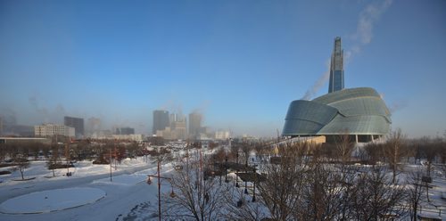 MIKE DEAL / WINNIPEG FREE PRESS
A fog of air fills the Winnipeg skyline as the sun rises on one of the coldest days of the year with temperatures hitting the dreaded -40C range. 
190130 - Wednesday, January 30, 2019.