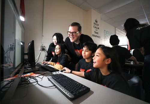 RUTH BONNEVILLE / WINNIPEG FREE PRESS

 BIZ - Sisler/Ubisoft

Jamie Leduc with Ubisoft Winnipeg, a innovative technology firm, helps students  Ayaiya Alibudbud (right) and Isabella Recuenco (both 10 yrs) learn creative uses of technology during and event called Game On, a two-day celebration of techno-creative skills for Manitoba students at  Sisler High School on Thursday.  


Martin Cash  | Business Reporter/ Columnist



January 31st,   2019
