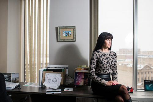 MIKAELA MACKENZIE / WINNIPEG FREE PRESS
New Bombers chair Dayna Spiring poses in for a portrait her office in downtown Winnipeg on Friday, Feb. 1, 2019.
Winnipeg Free Press 2018.