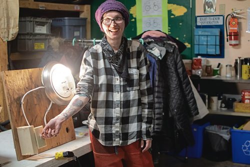 Canstar Community News Jan. 22 - The WRENCH and ArtsJunktion have teamed up to offer a series of hands-on skill workshops for women, non-binary and trans folks. (EVA WASNEY/CANSTAR COMMUNITY NEWS/METRO)