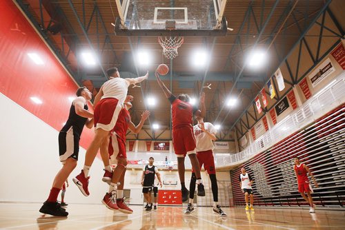 JOHN WOODS / WINNIPEG FREE PRESS
The Wesmen men's team practices at the University of Winnipeg in Winnipeg Sunday, February 3, 2019. The team will begin the playoffs this coming weekend.