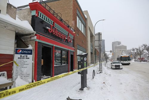 MIKE DEAL / WINNIPEG FREE PRESS
Late Thursday morning Winnipeg Police are still at Johnny Gs which was the scene of a double homicide early Wednesday morning. 
190207 - Thursday, February 7, 2019