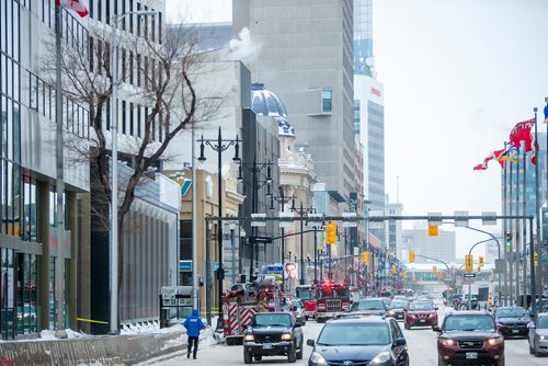 MIKAELA MACKENZIE / WINNIPEG FREE PRESS
Crews investigate a gas leak on Portage Avenue in Winnipeg on Thursday, Feb. 7, 2019.
Winnipeg Free Press 2019.