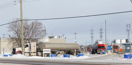 MIKE DEAL / WINNIPEG FREE PRESS
The Imperial Oil distribution plant at 2925 Henderson Hwy, East Saint Paul.
190208 - Friday, February 08, 2019.