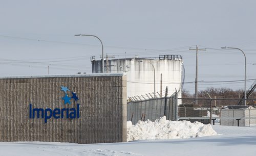 MIKE DEAL / WINNIPEG FREE PRESS
The Imperial Oil distribution plant at 2925 Henderson Hwy, East Saint Paul.
190208 - Friday, February 08, 2019.