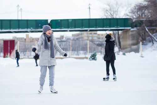 MIKAELA MACKENZIE / WINNIPEG FREE PRESS
Red River College international student Helen Du, from Vietnam, tries skating for the second time ever at the Forks in Winnipeg on Saturday, Feb. 9, 2019.
Winnipeg Free Press 2019.