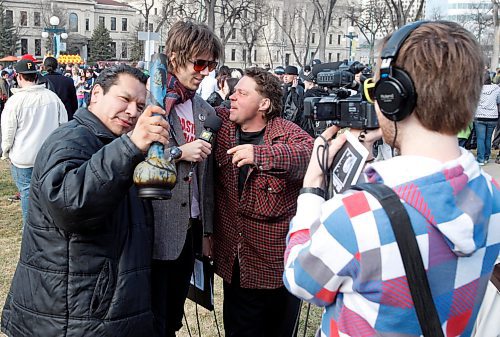 BORIS MINKEVICH / WINNIPEG FREE PRESS  090420 4:20 at the Leg. MTV.ca tapes an interview.