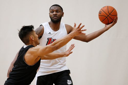 JOHN WOODS / WINNIPEG FREE PRESS
The University of Winnipeg Wesmen's Narcisse Ambanza practices with his team at the University of Winnipeg Tuesday, February 12, 2019. The Wesmen teams have advanced to the second round of the Canada West conference playoffs.