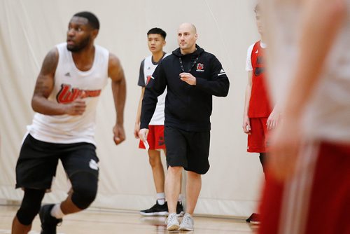 JOHN WOODS / WINNIPEG FREE PRESS
The University of Winnipeg (U of W) Wesmen men's basketball head coach Mike Raimbault watches his team practice at the University of Winnipeg Tuesday, February 12, 2019. The Wesmen teams have advanced to the second round of the Canada West conference playoffs.