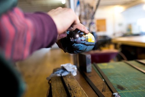 MIKAELA MACKENZIE / WINNIPEG FREE PRESS
Co-owner of Wilder Goods, Brendon Friesen, works in his retail and workshop space in the exchange district in Winnipeg on Friday, Feb. 8, 2019.
Winnipeg Free Press 2019.