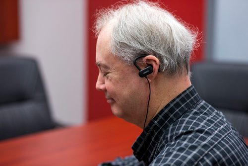 MIKAELA MACKENZIE / WINNIPEG FREE PRESS
Reporter Kevin Rollason tries out the SimVoice technology at the Setcan offices in Winnipeg on Friday, Feb. 15, 2019.
Winnipeg Free Press 2019.