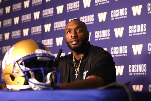 RUTH BONNEVILLE / WINNIPEG FREE PRESS


SPORTS - Willie Jefferson talks to the media at a press conference at the Stadium Friday after signing on to play for the  Winnipeg Blue Bombers team earlier in the week.  


Feb 15, 2019
