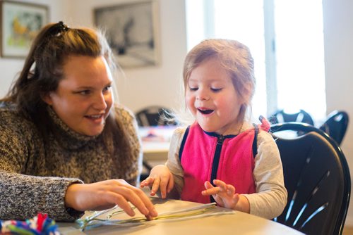 MIKAELA MACKENZIE / WINNIPEG FREE PRESS
Layla Kantimere, three, makes a Metis sash with volunteer Ali Nychuk at Riel Day activities at Le Musée de Saint-Boniface Museum in Winnipeg on Monday, Feb. 18, 2019.
Winnipeg Free Press 2019.