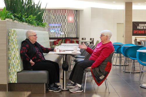 MIKAELA MACKENZIE / WINNIPEG FREE PRESS
Arla Anderson (left) and Ruth Stefanson have coffee at Polo Park after doing their walk in the mall in Winnipeg on Tuesday, Feb. 19, 2019. 
Winnipeg Free Press 2019.