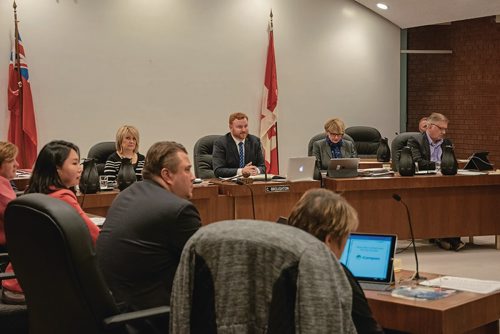 Canstar Community News Nov. 19 - The Winnipeg School Division board voted unanimously to seek changes to the voting rights for newcomers and students during their Nov. 19 meeting. (EVA WASNEY/CANSTAR COMMUNITY NEWS/METRO)