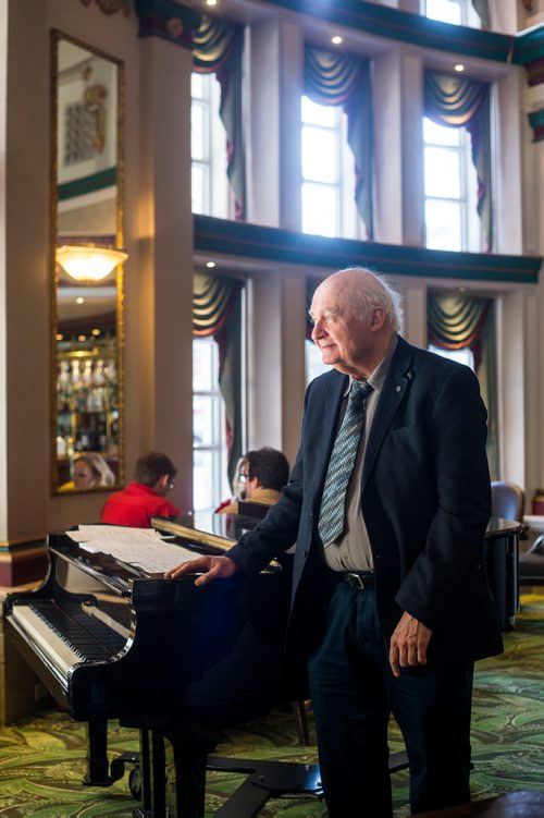 MIKAELA MACKENZIE / WINNIPEG FREE PRESS
Ron Paley, lounge pianist and big band leader, plays at the Fort Garry Hotel in Winnipeg on Friday, Feb. 15, 2019.
Winnipeg Free Press 2019.