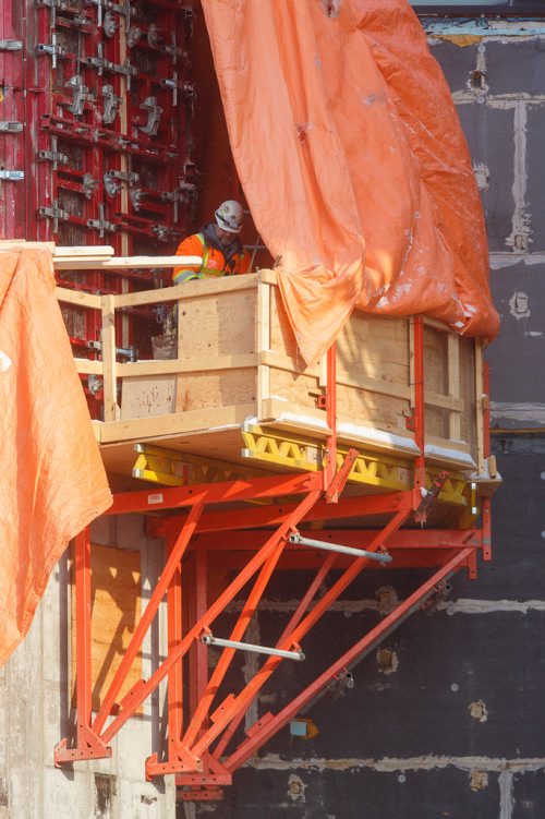 MIKE DEAL / WINNIPEG FREE PRESS
Construction continues on the Inuit Art Centre at the Winnipeg Art Gallery Friday morning.
190222 - Friday, February 22, 2019.