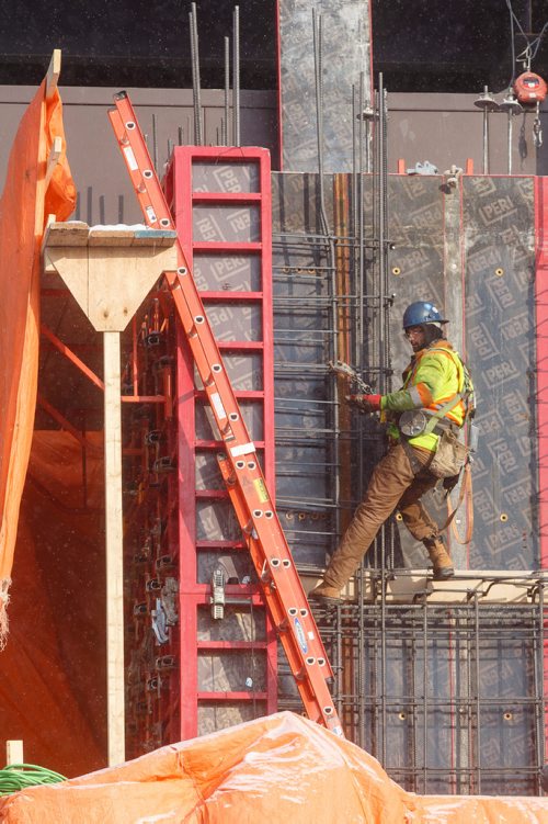 MIKE DEAL / WINNIPEG FREE PRESS
Construction continues on the Inuit Art Centre at the Winnipeg Art Gallery Friday morning.
190222 - Friday, February 22, 2019.