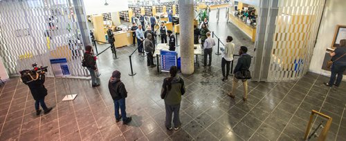 MIKAELA MACKENZIE / WINNIPEG FREE PRESS
New security measures come into effect at Millennium Library in Winnipeg on Monday, Feb. 25, 2019.
Winnipeg Free Press 2019.