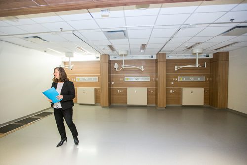 MIKAELA MACKENZIE / WINNIPEG FREE PRESS
Lynda Tjaden, Director of Patient Services in womens health, leads a tour of the new HSC Winnipeg Womens Hospital in Winnipeg on Tuesday, Feb. 26, 2019. 
Winnipeg Free Press 2019.