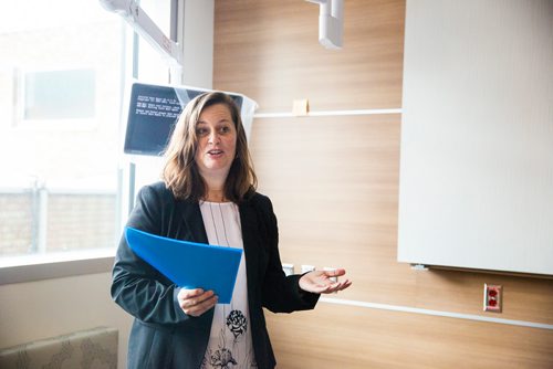 MIKAELA MACKENZIE / WINNIPEG FREE PRESS
Lynda Tjaden, Director of Patient Services in womens health, talks about the delivery room while leading a tour of the new HSC Winnipeg Womens Hospital in Winnipeg on Tuesday, Feb. 26, 2019. 
Winnipeg Free Press 2019.