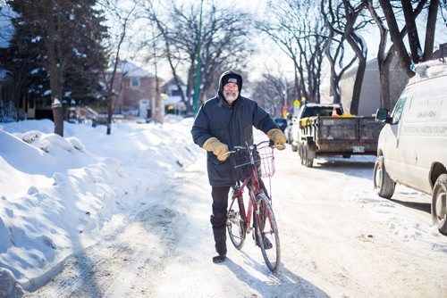 MIKAELA MACKENZIE / WINNIPEG FREE PRESS
Cyclist Tim Brandt poses for a portrait in Corydon in Winnipeg on Wednesday, Feb. 27, 2019.  Brandt has not driven in 18 years, and is one of a growing segment of Winnipeggers who have made the choice to go car-free.
Winnipeg Free Press 2019.