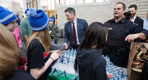 MIKE DEAL / WINNIPEG FREE PRESS
Mayor Brian Bowman talks to students while attending the Youth Matters Wellness Conference. The conference, hosted by the Winnipeg Police Service, gathered about 1100 junior high students from across the city at the Immanuel Pentecostal Church at 955 Wilkes Avenue for a day-long event aimed at getting young people to think about their overall health and wellness.
190227 - Wednesday, February 27, 2019.