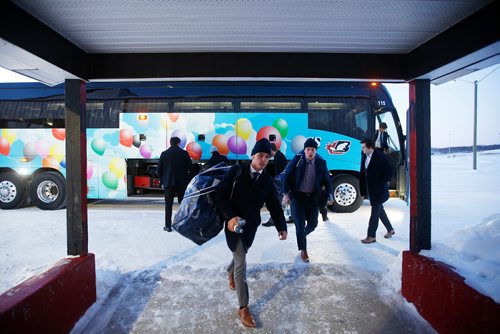 JOHN WOODS / WINNIPEG FREE PRESS
Steinbach Pistons players carry their gear into the Waywayseecappo arena Sunday, February 24, 2019. Steinbach Pistons hit the road on a bus to Waywayseecappo where they played the Waywayseecappo Wolverines and then returned to Steinbach for a 17.5 hour day.