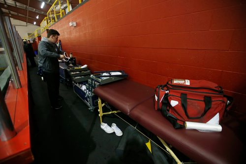 JOHN WOODS / WINNIPEG FREE PRESS
Steinbach Pistons Ryan Dyck, equipment manager, packs up after losing in Waywayseecappo Sunday, February 24, 2019. Steinbach Pistons hit the road on a bus to Waywayseecappo where they played the Waywayseecappo Wolverines and then returned to Steinbach for a 17.5 hour day.