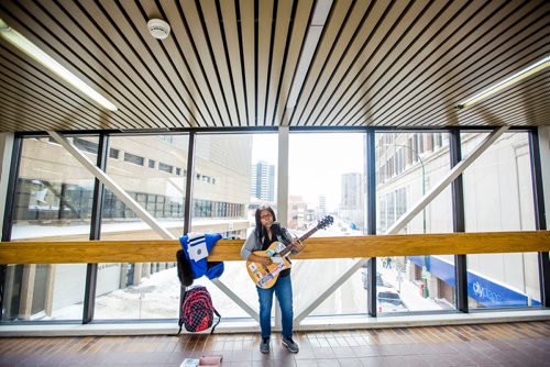 MIKAELA MACKENZIE / WINNIPEG FREE PRESS
Inuit musician Anita Issaluk plays guitar, harmonica, and sings in the skywalks downtown in Winnipeg on Wednesday, Feb. 27, 2019.
Winnipeg Free Press 2019.