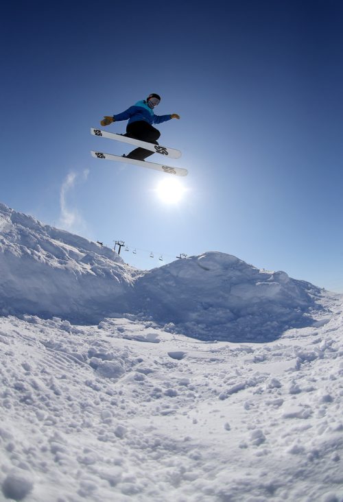 TREVOR HAGAN / WINNIPEG FREE PRESS
Skiers and snowboarders at Spring Hill Winter Park, Saturday, March 2, 2019.