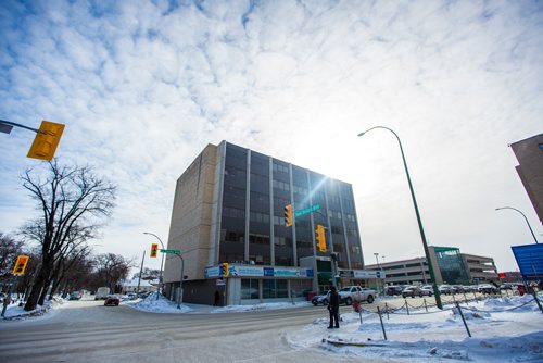 MIKAELA MACKENZIE / WINNIPEG FREE PRESS
The Family Medical Centre on Taché Avenue (across the street from the St. Boniface Hospital) in Winnipeg on Monday, March 4, 2019. The centre will soon be closing its doors.
Winnipeg Free Press 2019.