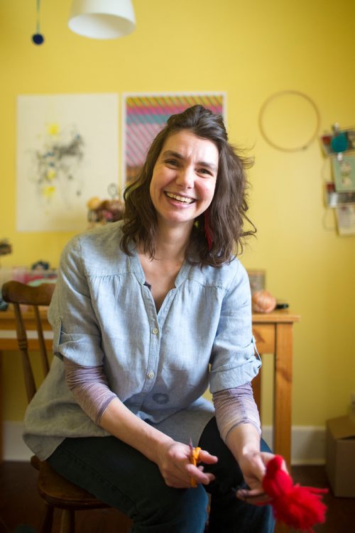 MIKAELA MACKENZIE / WINNIPEG FREE PRESS
Jodie Jane, owner of Little Wing, makes wool birds out of yarn and wire in her home in Winnipeg on Monday, March 4, 2019. 
Winnipeg Free Press 2019.