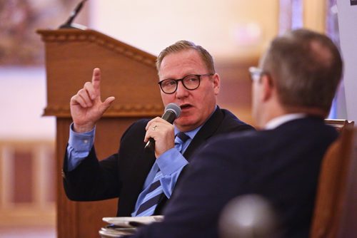 MIKE DEAL / WINNIPEG FREE PRESS
Manitobas Finance Minister Scott Fielding chats with Chuck Davidson president and CEO of the MB Chamber of Commerce during the organizations breakfast at the Fort Garry Hotel Friday morning the day after tabling the 2019 Provincial Budget. 
190308 - Friday, March 8, 2019