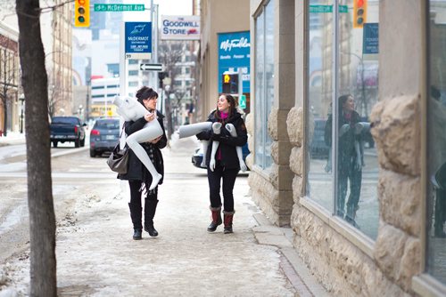 MIKAELA MACKENZIE / WINNIPEG FREE PRESS
Artist Aurelia Bizouard (left) and curator Emilie Lemay carry mannequin parts in advance of an exhibit, Aurora Civitas, opening in Winnipeg on Friday, March 8, 2019. The installation will be presented on Thursday, March 14th at La Galerie D'art du CCFM.
Winnipeg Free Press 2019.