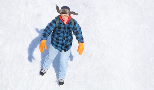 TREVOR HAGAN / WINNIPEG FREE PRESS
As seen from the Norwood Bridge, the skating trail broke a record for number of days open, Sunday, March 10, 2019.
