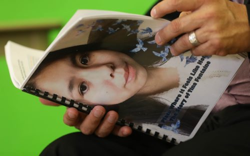 
RUTH BONNEVILLE / WINNIPEG FREE PRESS

Sagkeeng Chief,  Derrick Henderson, reads for the first time the Special report by The Manitoba Advocate for Children and Youth, for the investigation into the death of Tina Fontaine, at Sagkeeng Mino Pimatiziwin Family Treatment Centre in Sagkeeng First Nation Tuesday. 


March 12,, 2019
